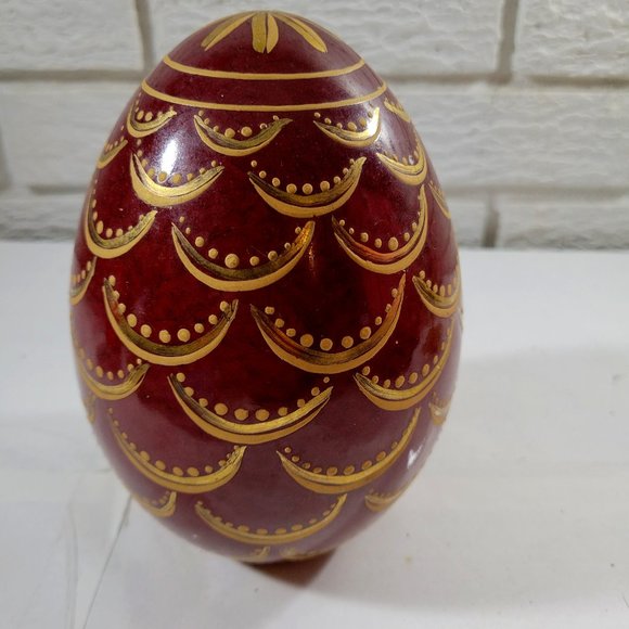 Unknown Other - Brown Egg with Gold & Green Accents  ITEM #302